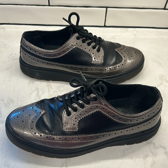 Doc Marten’s Black Metallic Floyd Brogues Loafer Shoes Leather Wing Tip Lug Sole - Picture 9 of 16